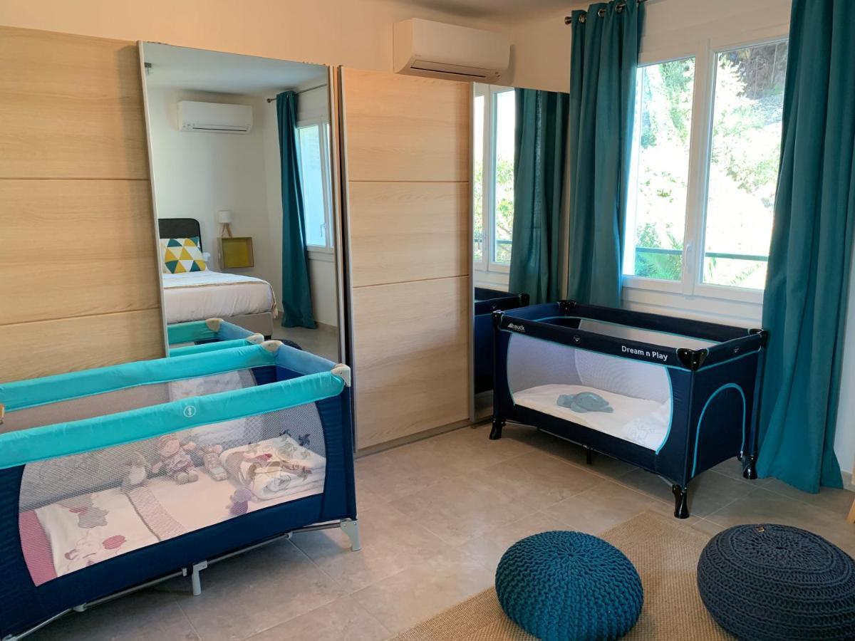 Cassis Village Options Parking And Baby מראה חיצוני תמונה